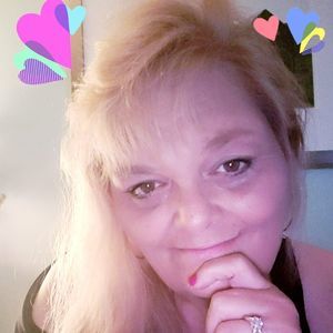 Meet your Posher, Leeann